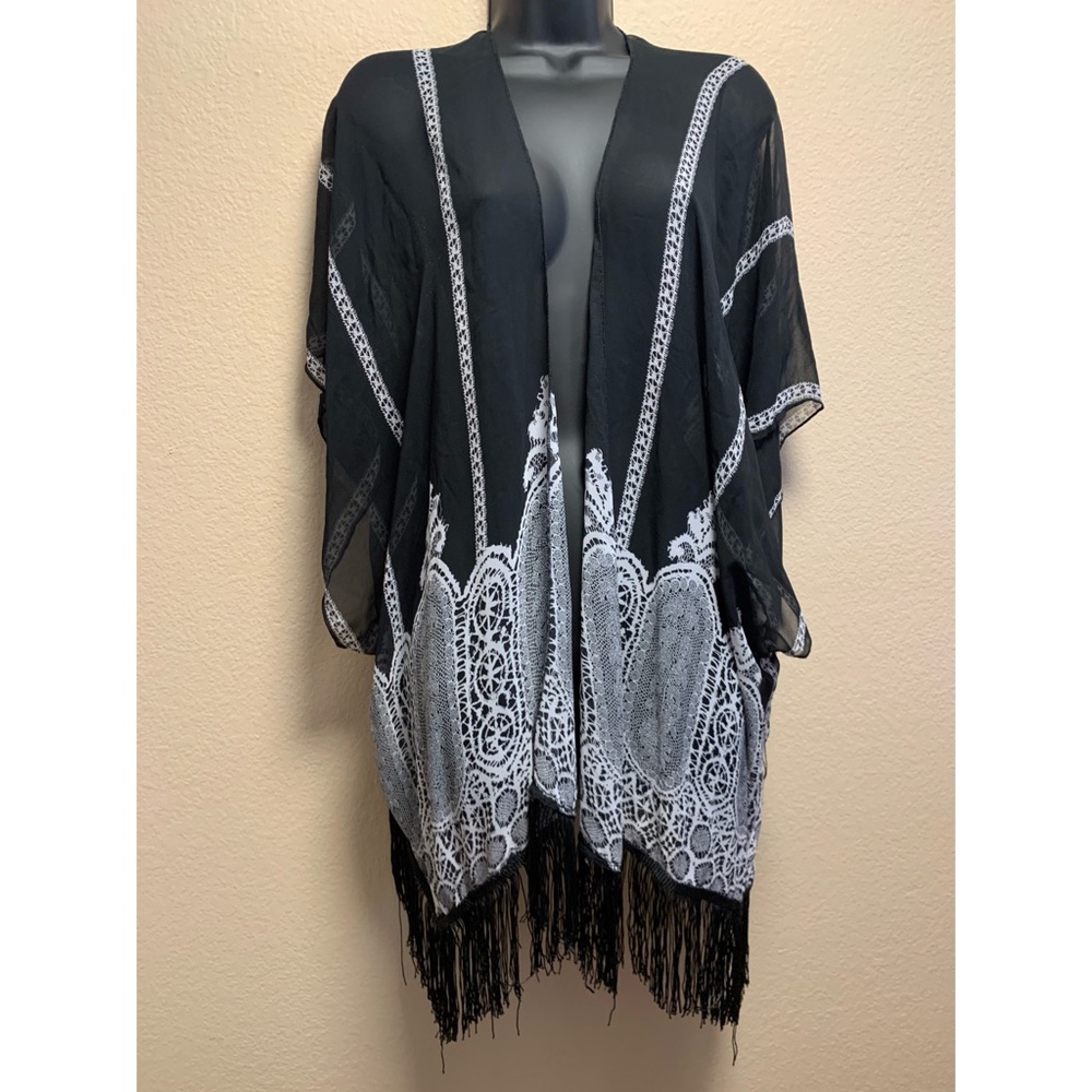 Black and White kimono/cover up/cardigan M/L/XL
